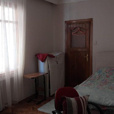 Flat Kavisli Apartment อิสตันบูล ภายนอก รูปภาพ